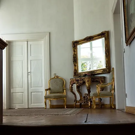 Veltheimsburg Guest house