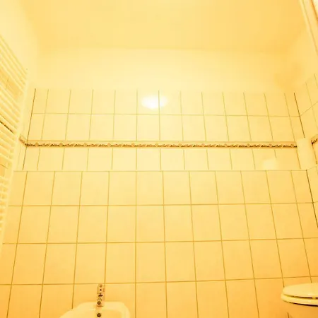 Veltheimsburg Pensión 3*