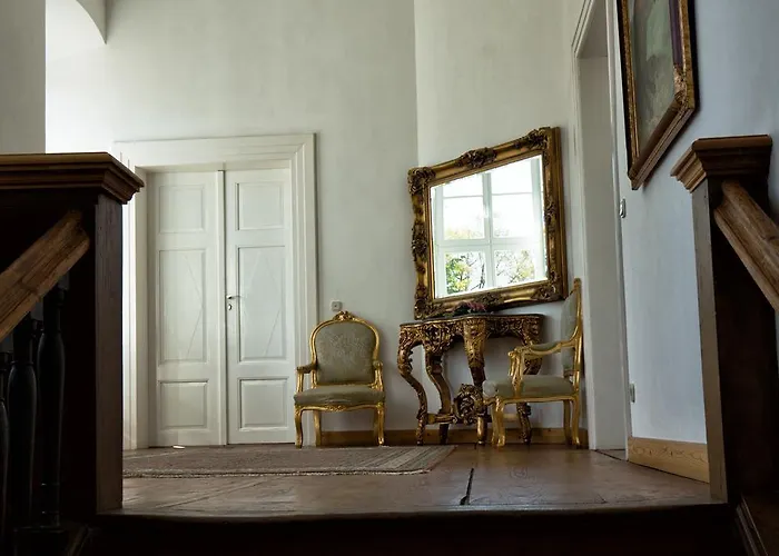 Veltheimsburg Гостевой дом